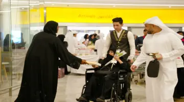 “الشؤون الإسلامية والأوقاف والزكاة” تستقبل الحجاج في المطارات